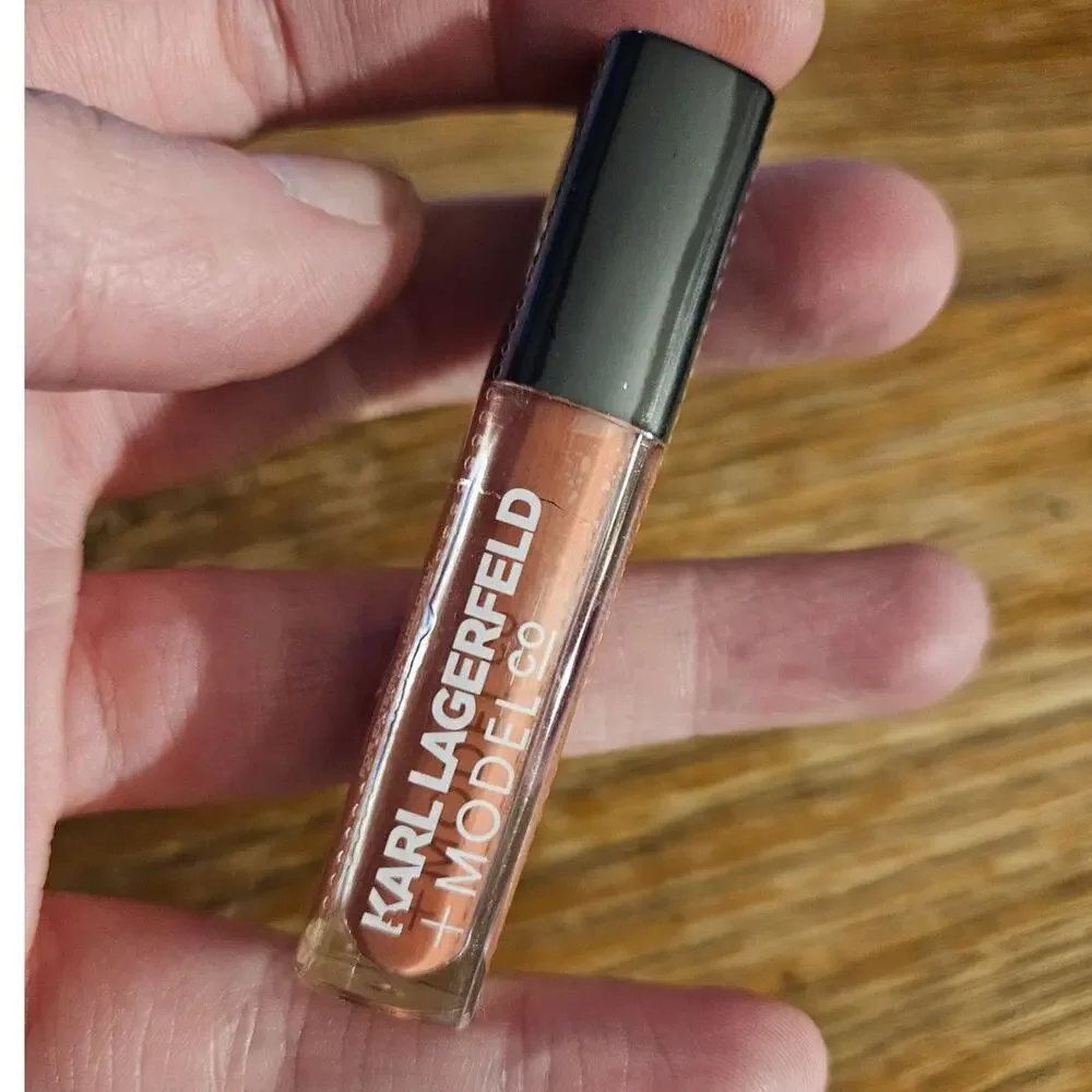NEW! ModelCo ft Karl Lagerfeld Mini Lip Gloss RAMATUELLE ~ Neutral Nude